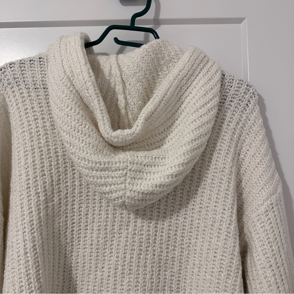 Old Navy White Knit Oversized Pull Over Turtleneck Sweater Size Medium Women’s - Picture 8 of 9